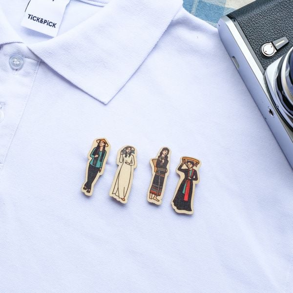  Pin Gỗ - Trang Phục Truyền Thống 