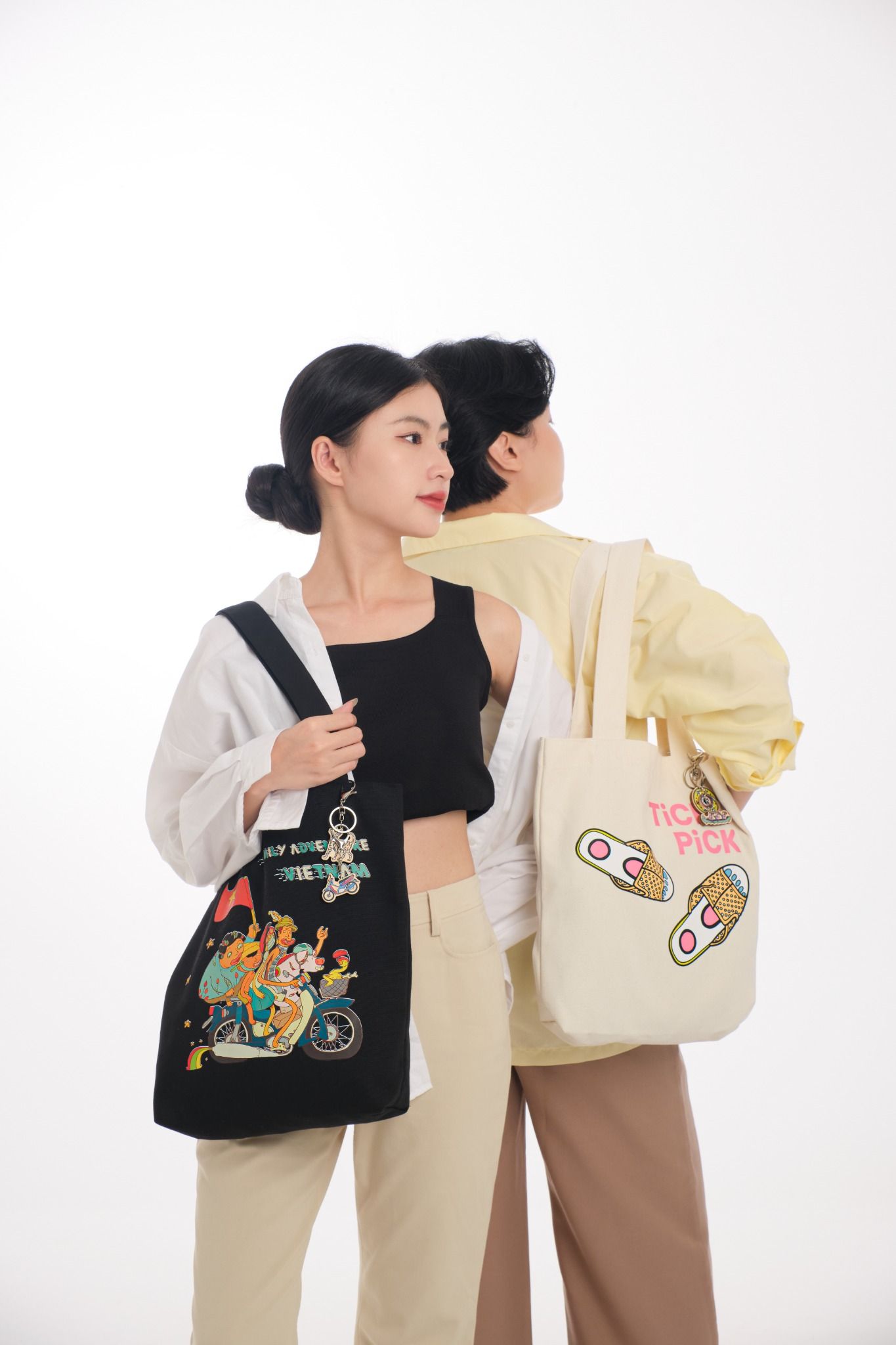  Tote Bag Collection - Gia đình đi bão 