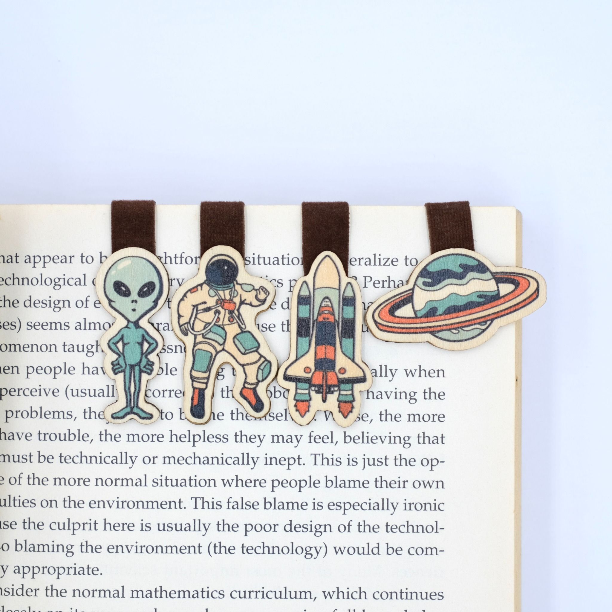  Wooden Bookmark (Set 4) - Fun things 