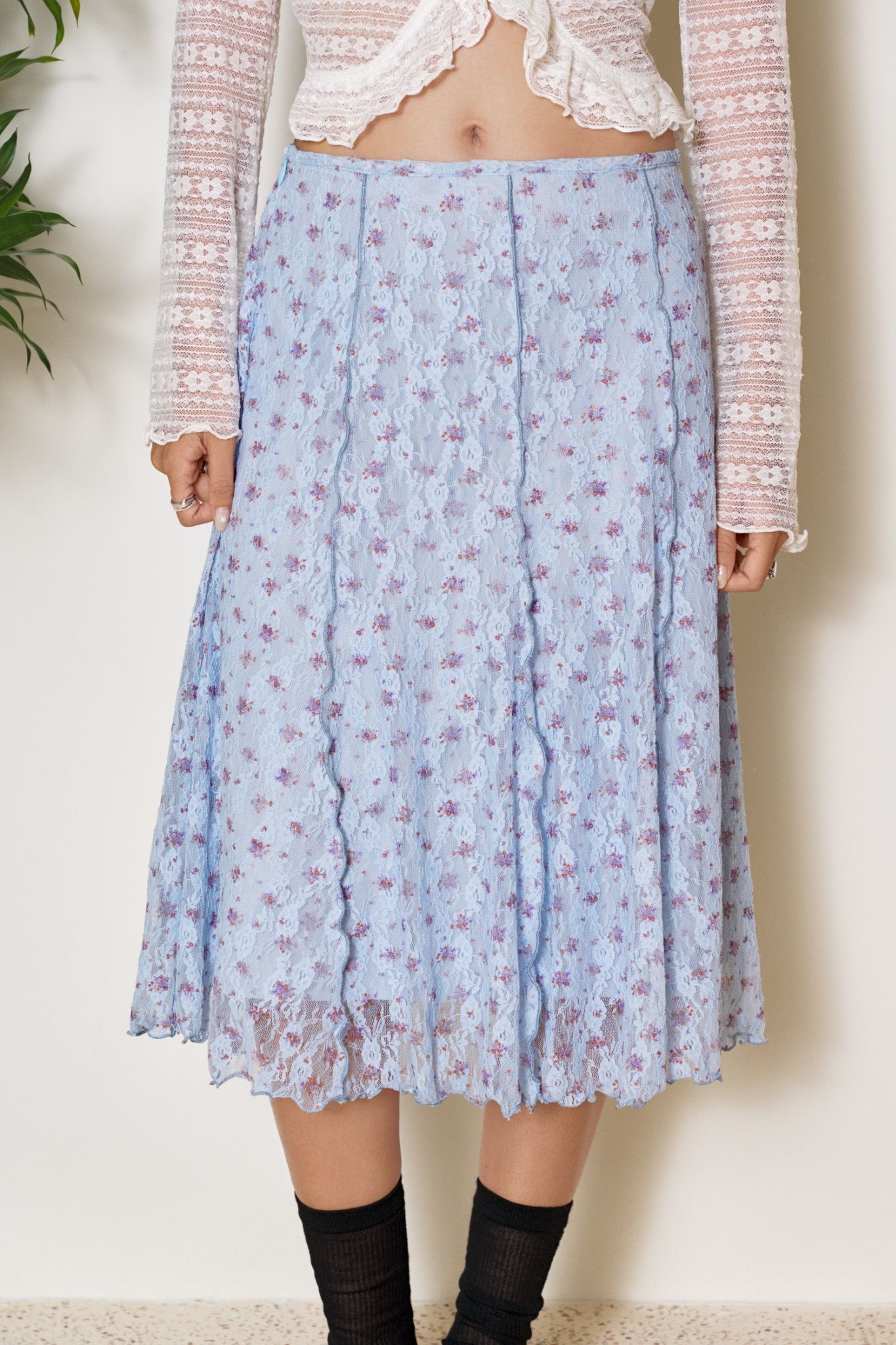  Floral Lace Midi Skirt 