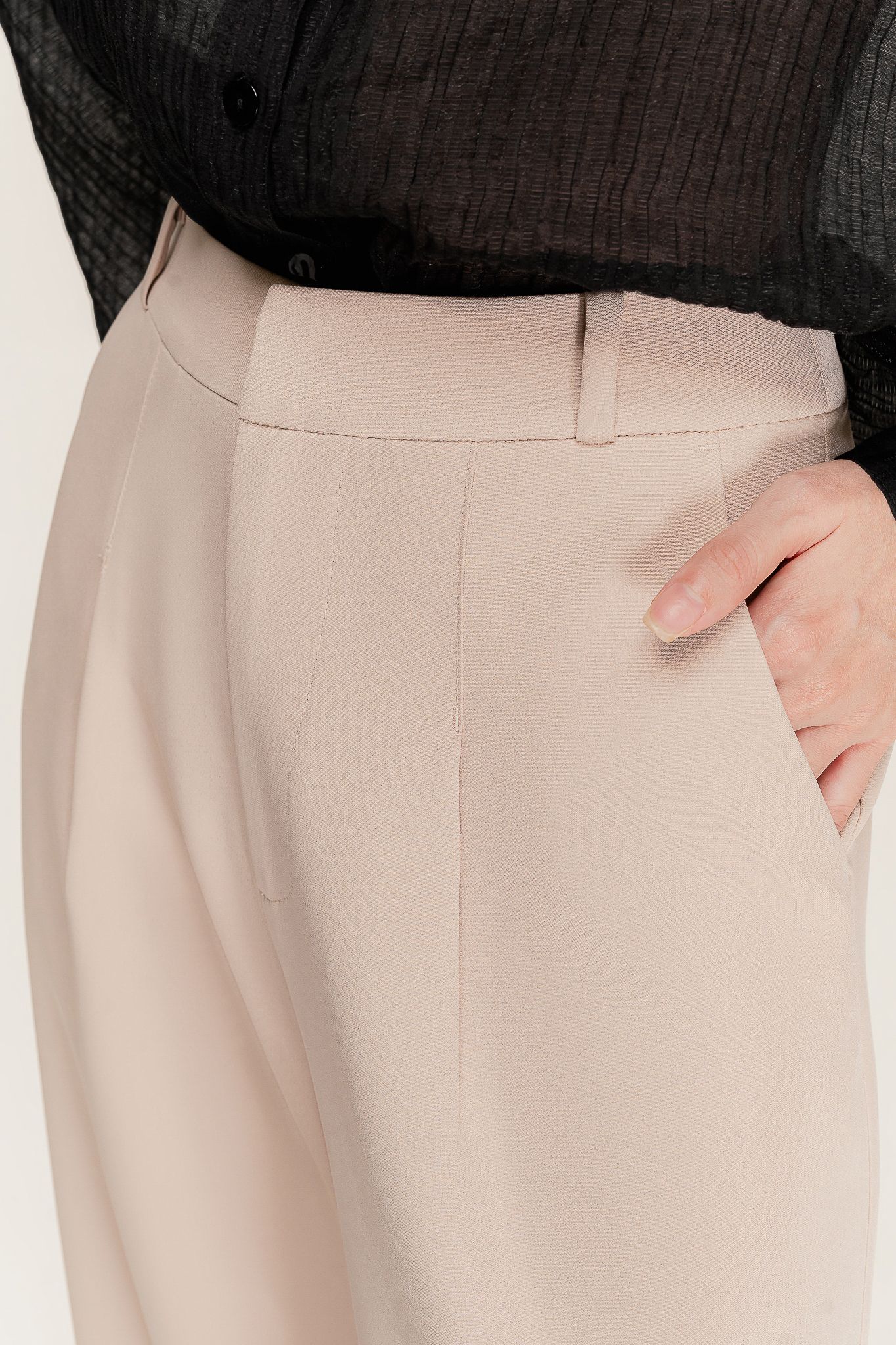 Beige Pleated Wide Leg Trousers – LIBÉ