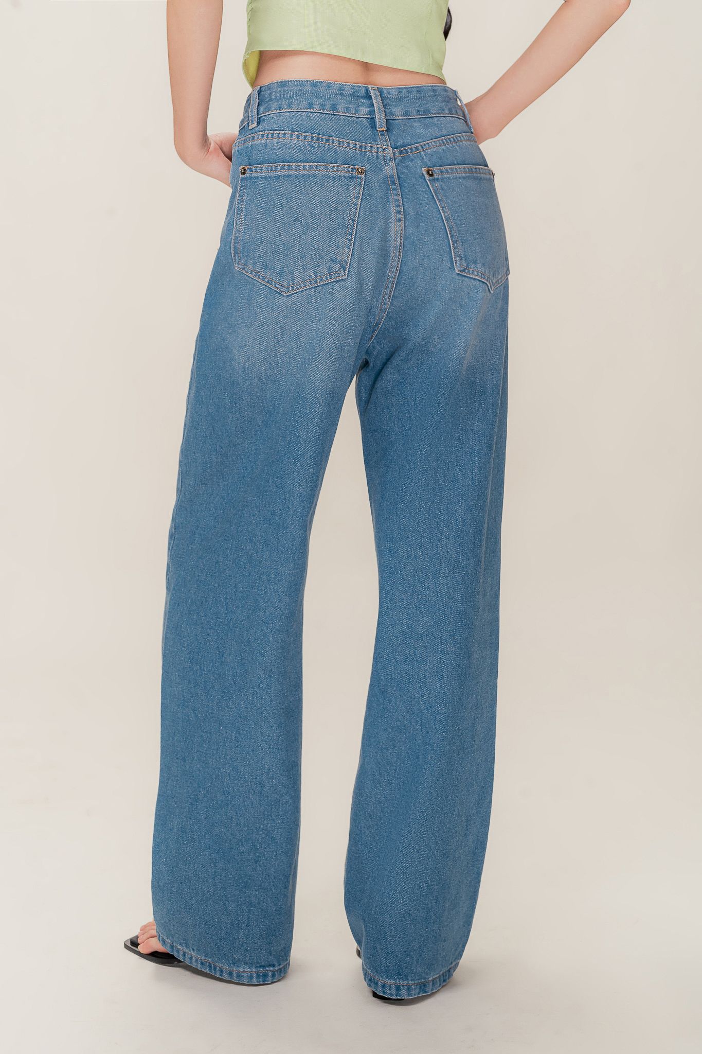  Blue Wash Relaxed Wide Leg Jeans 