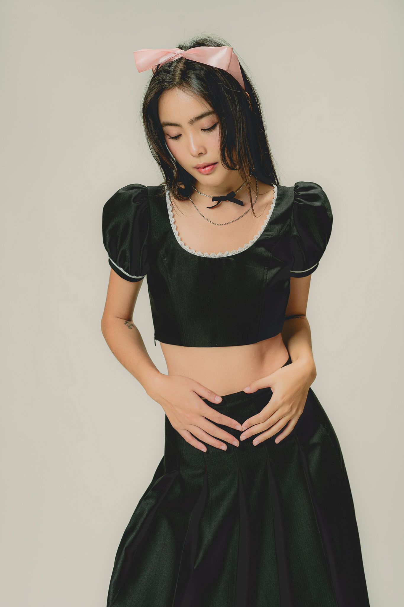  Black Puff Sleeve Crop Top With Lace Trim 