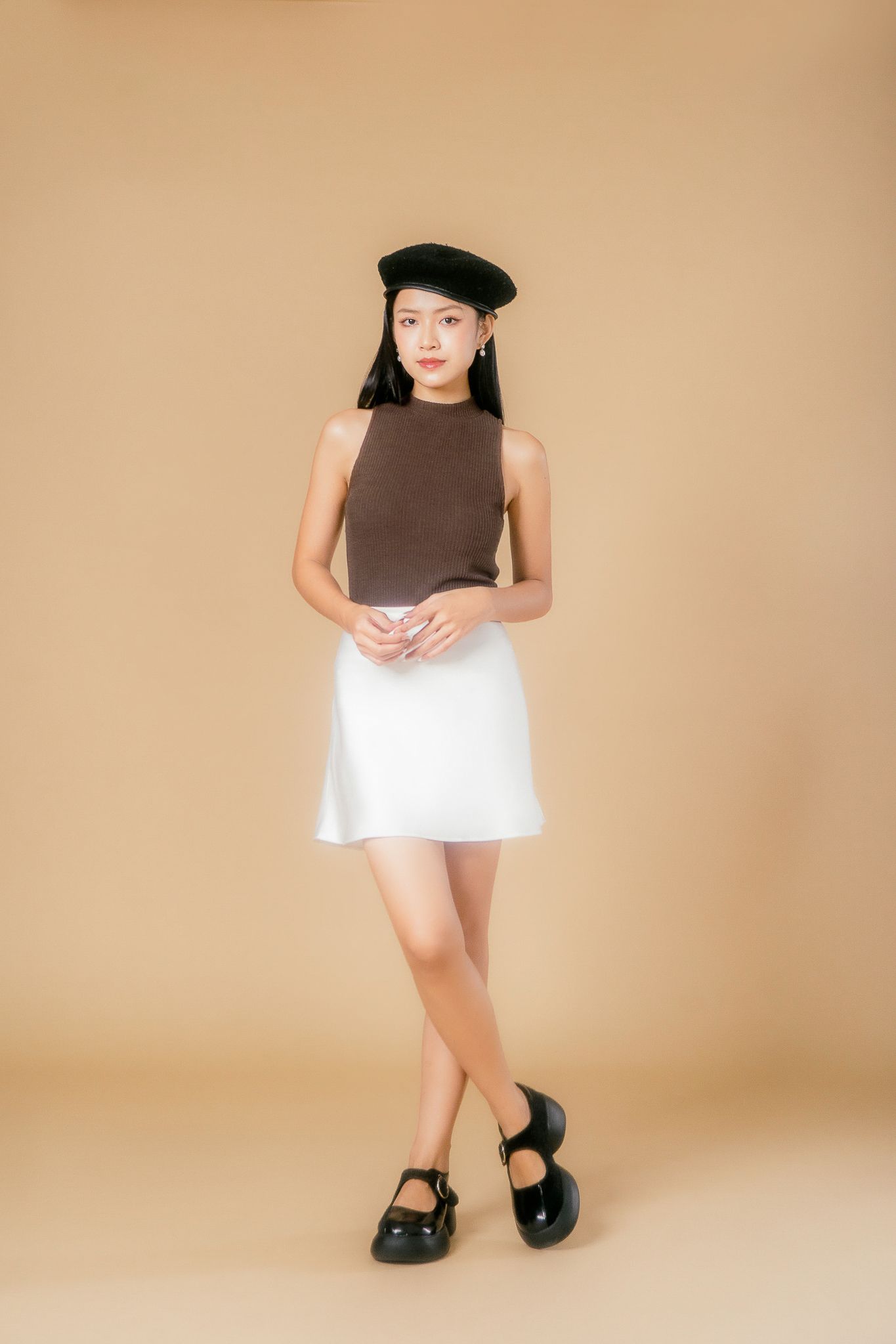  Brown High Neck Sleeveless Top 