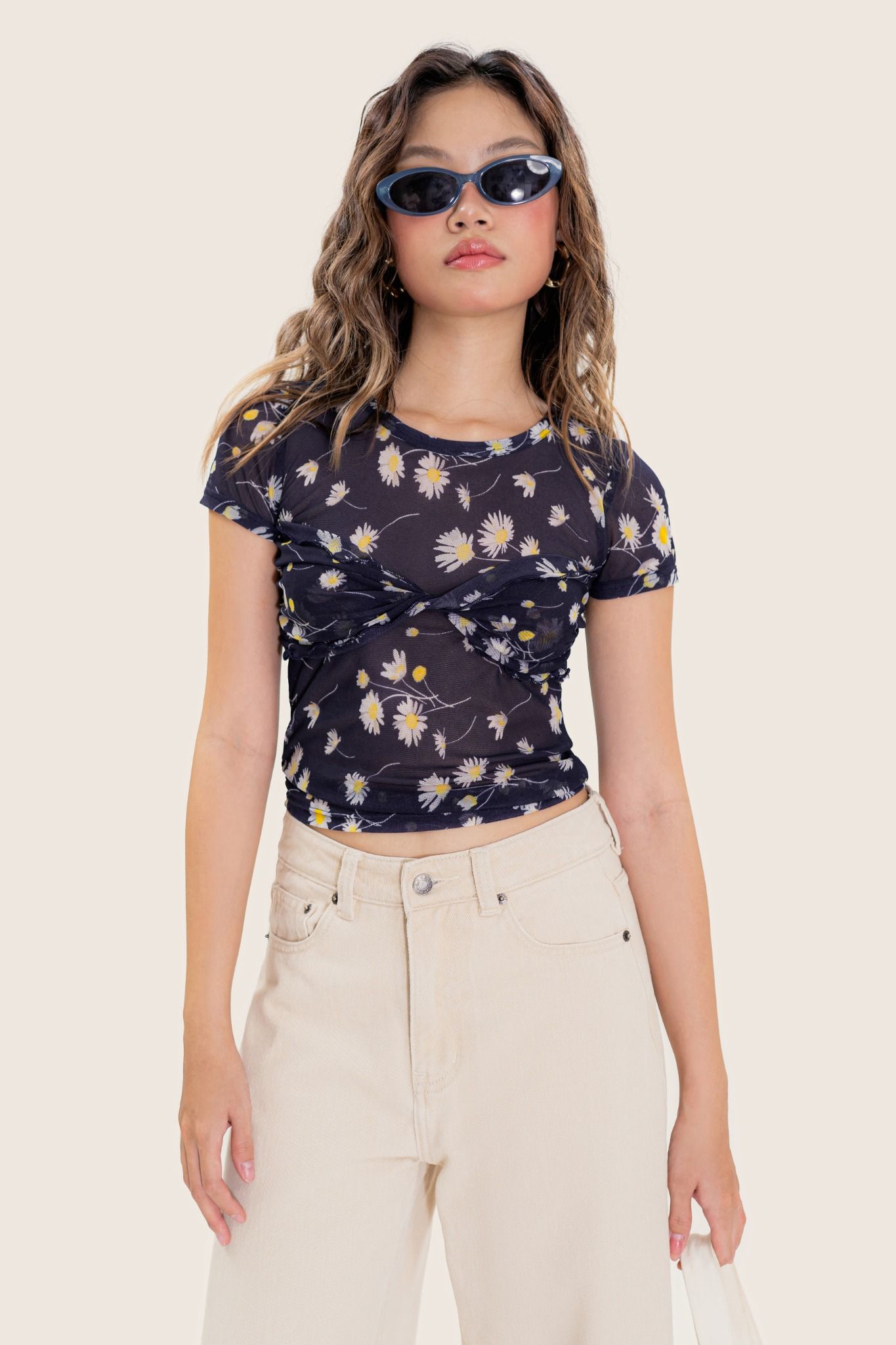  Daisy Floral Twisted Mesh Top 