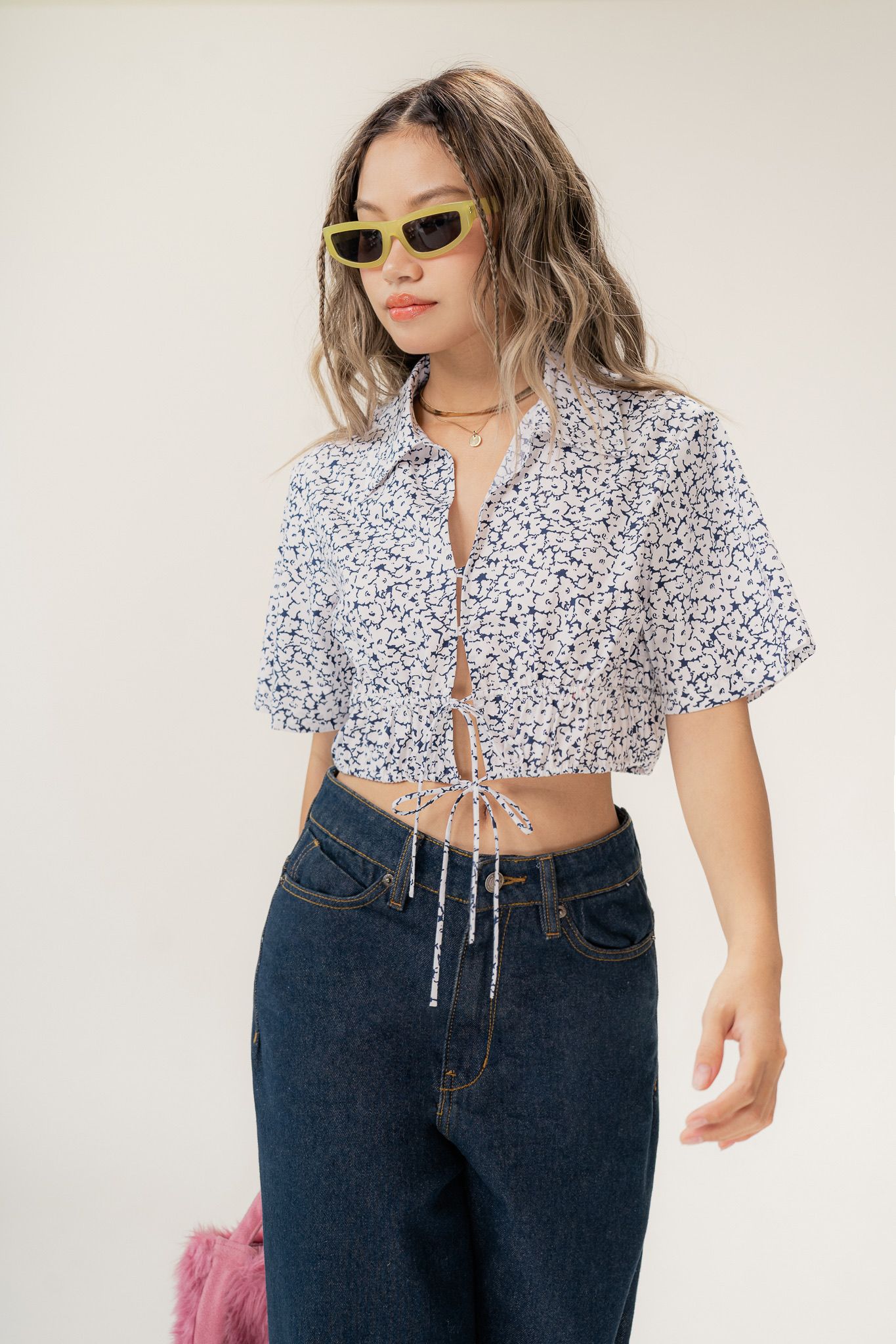  Floral Short Sleeve Crop Shirt 