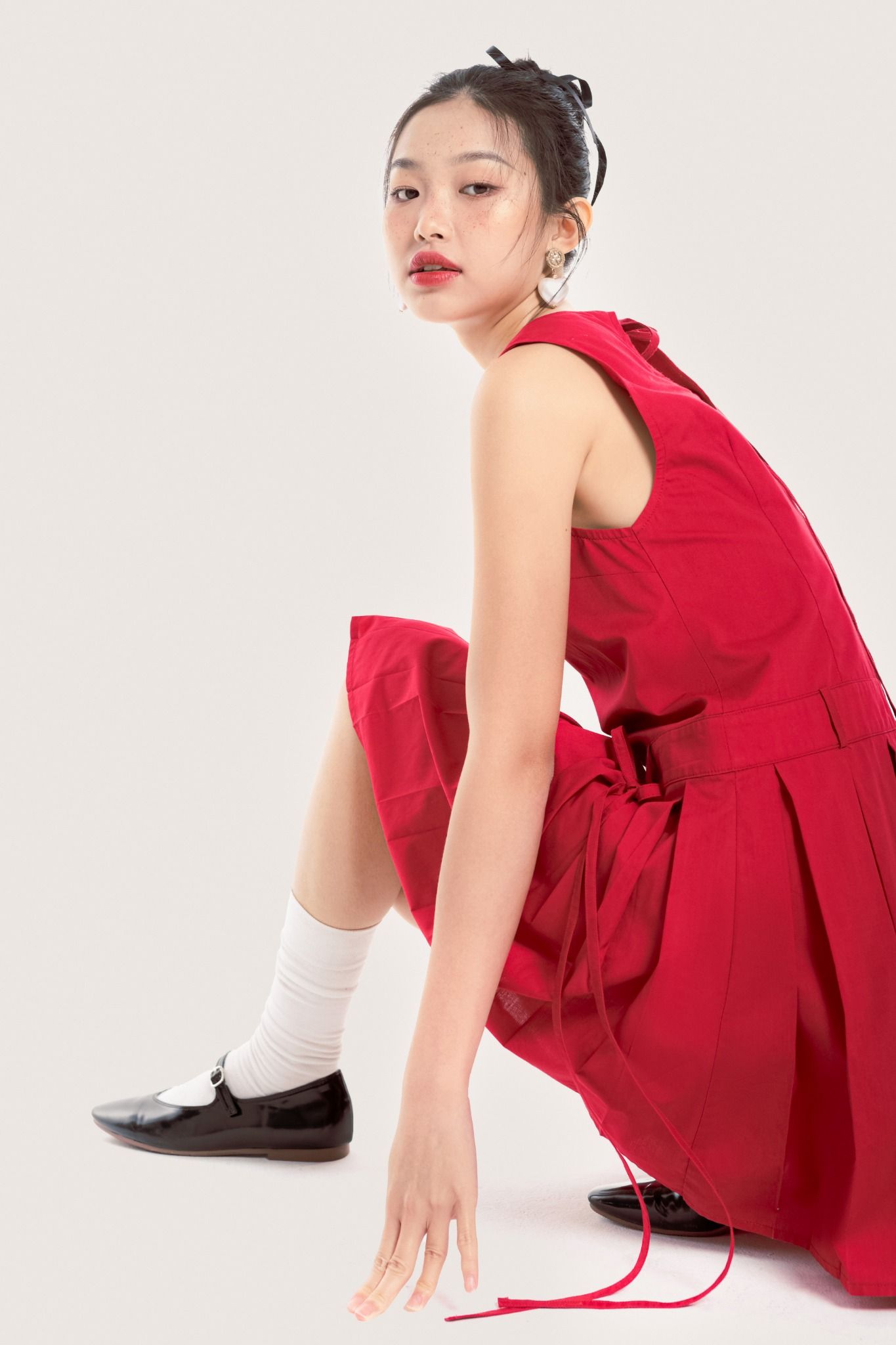  Red Sleeveless Pleated Bow Mini Dress 