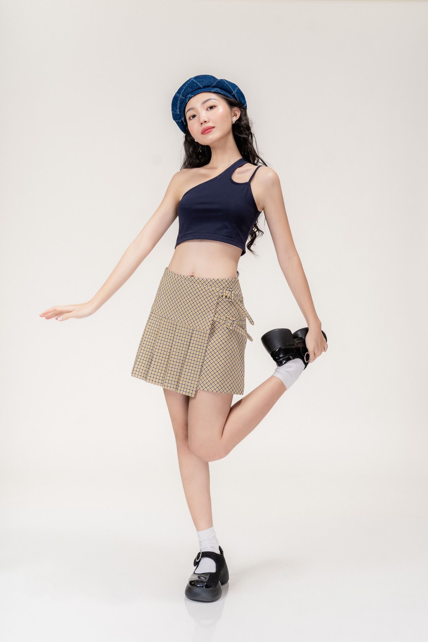 LIBE Checked Pleated Mini Skirt