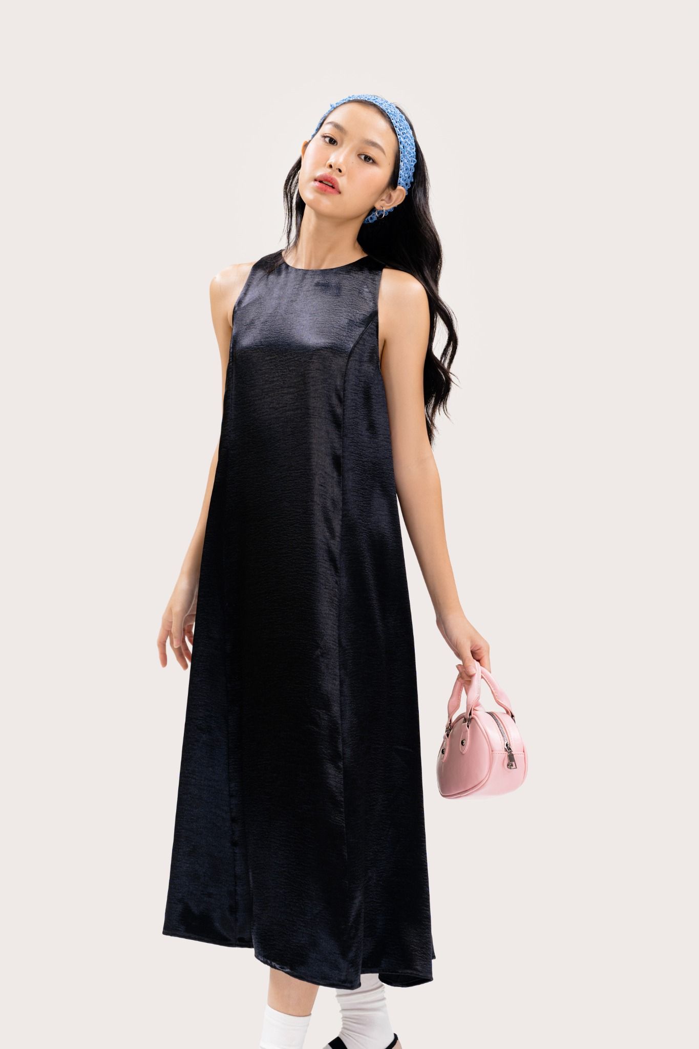  Black Sleeveless Silk Dress 