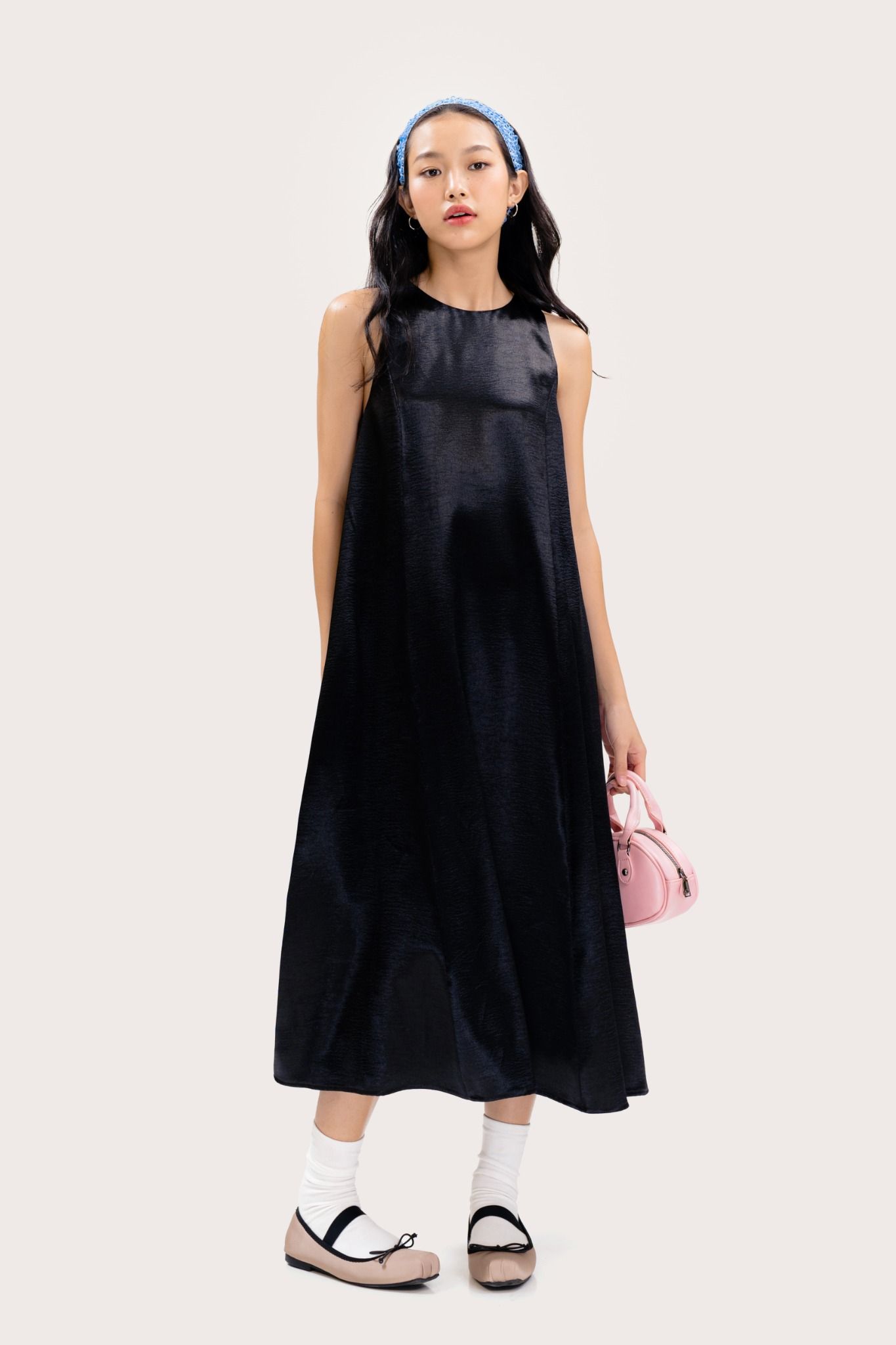  Black Sleeveless Silk Dress 