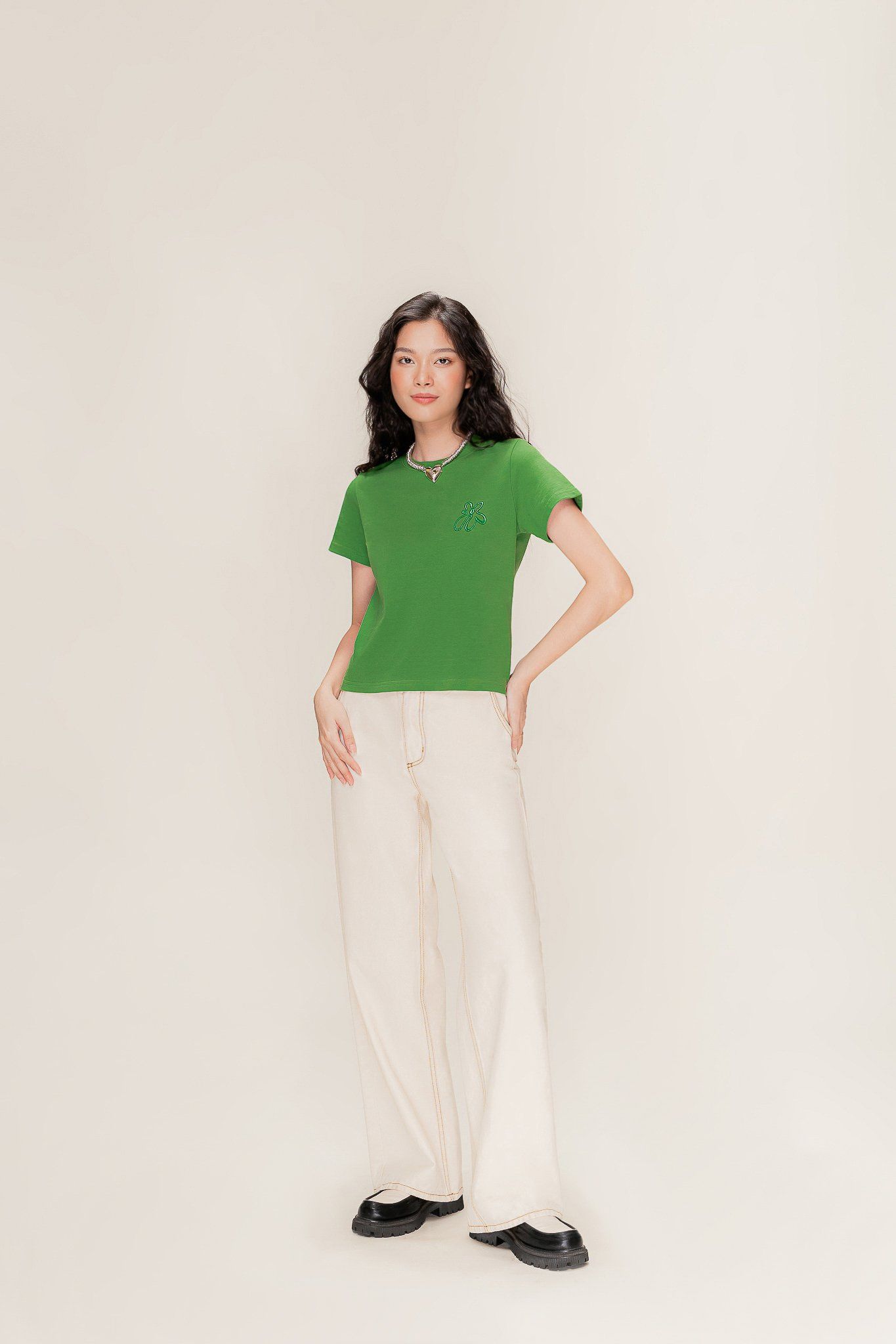  Green Basic T-shirt With Flower 