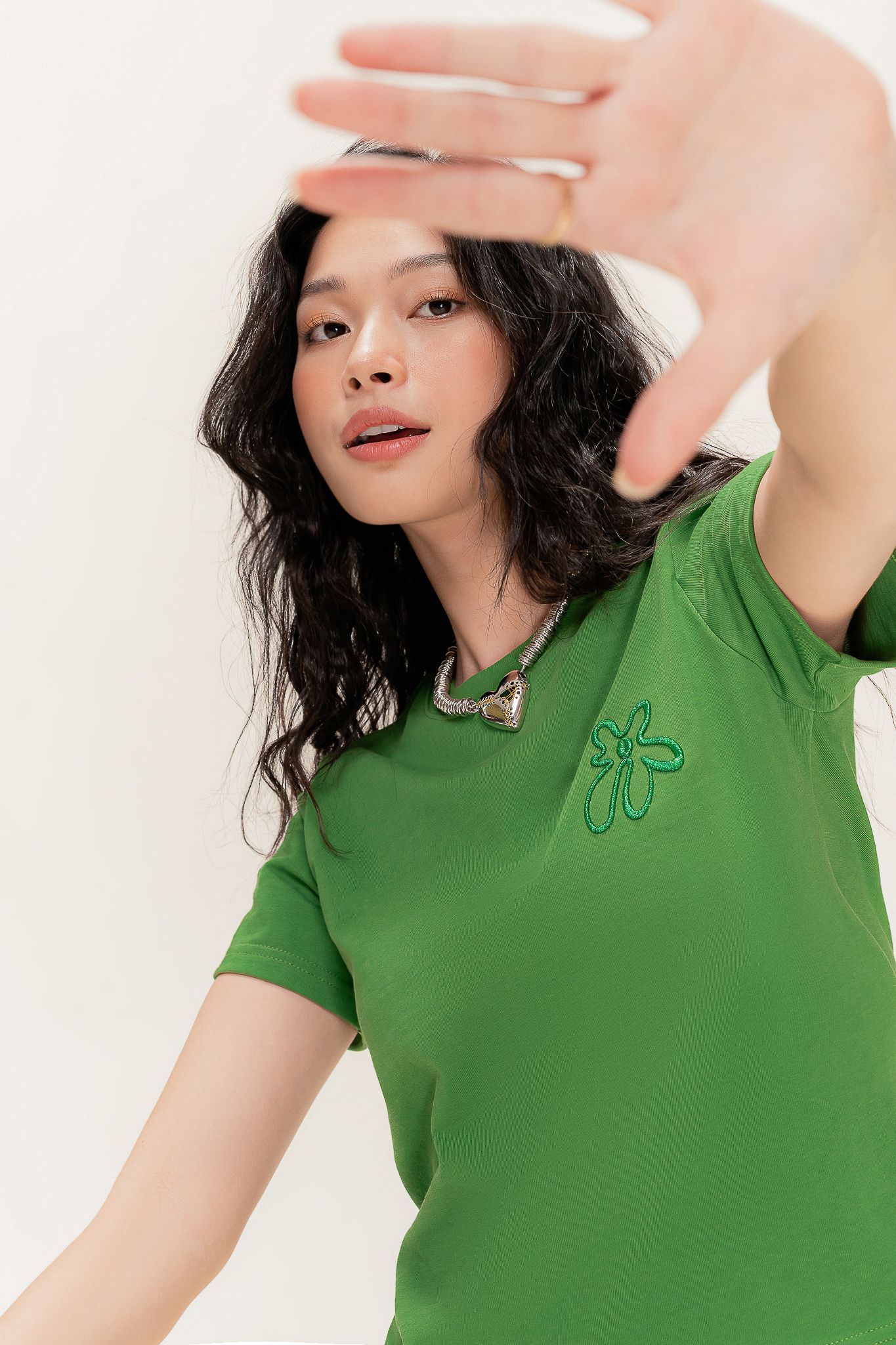  Green Basic T-shirt With Flower 
