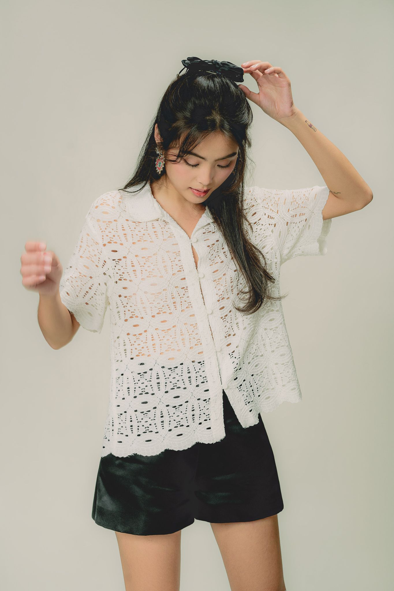  White Short Sleeve Lace Blouse 