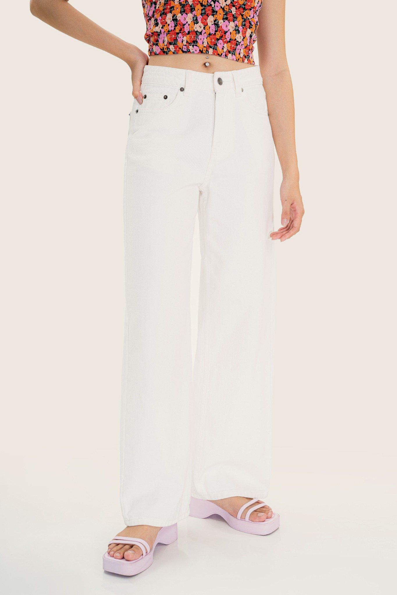  White Mid-Rise Straight Leg Jeans 