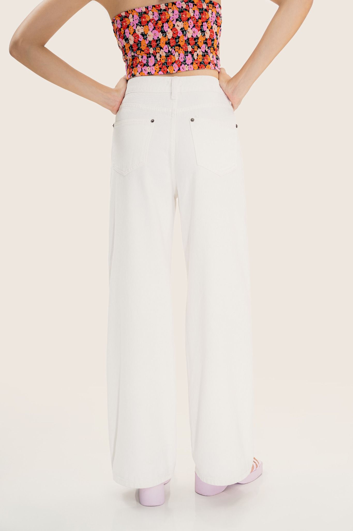  White Mid-Rise Straight Leg Jeans 