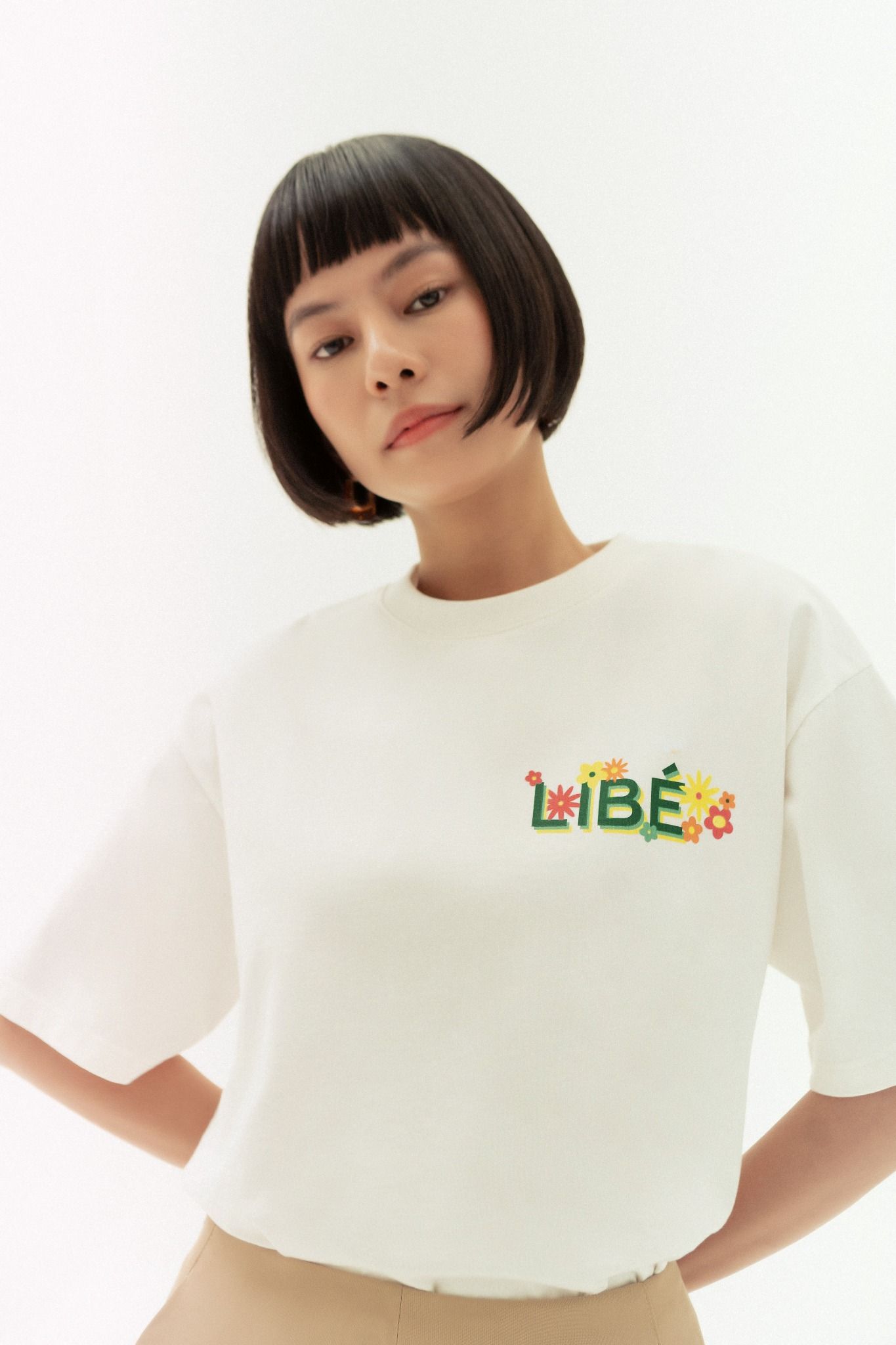 LIBÉ Blooming LIBÉ White Basic T-shirt