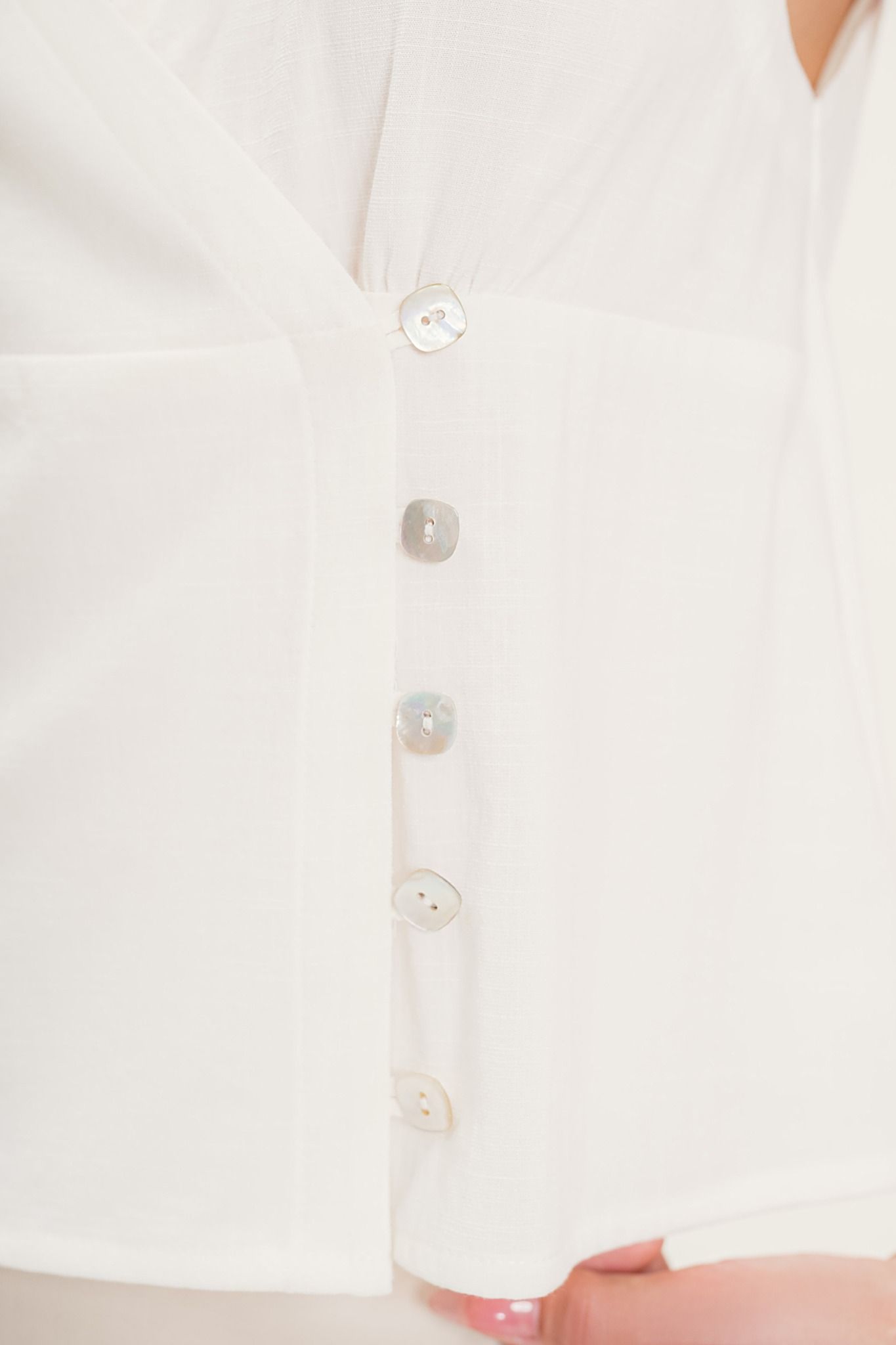  White Side Buttons Sleeveless Linen Top 