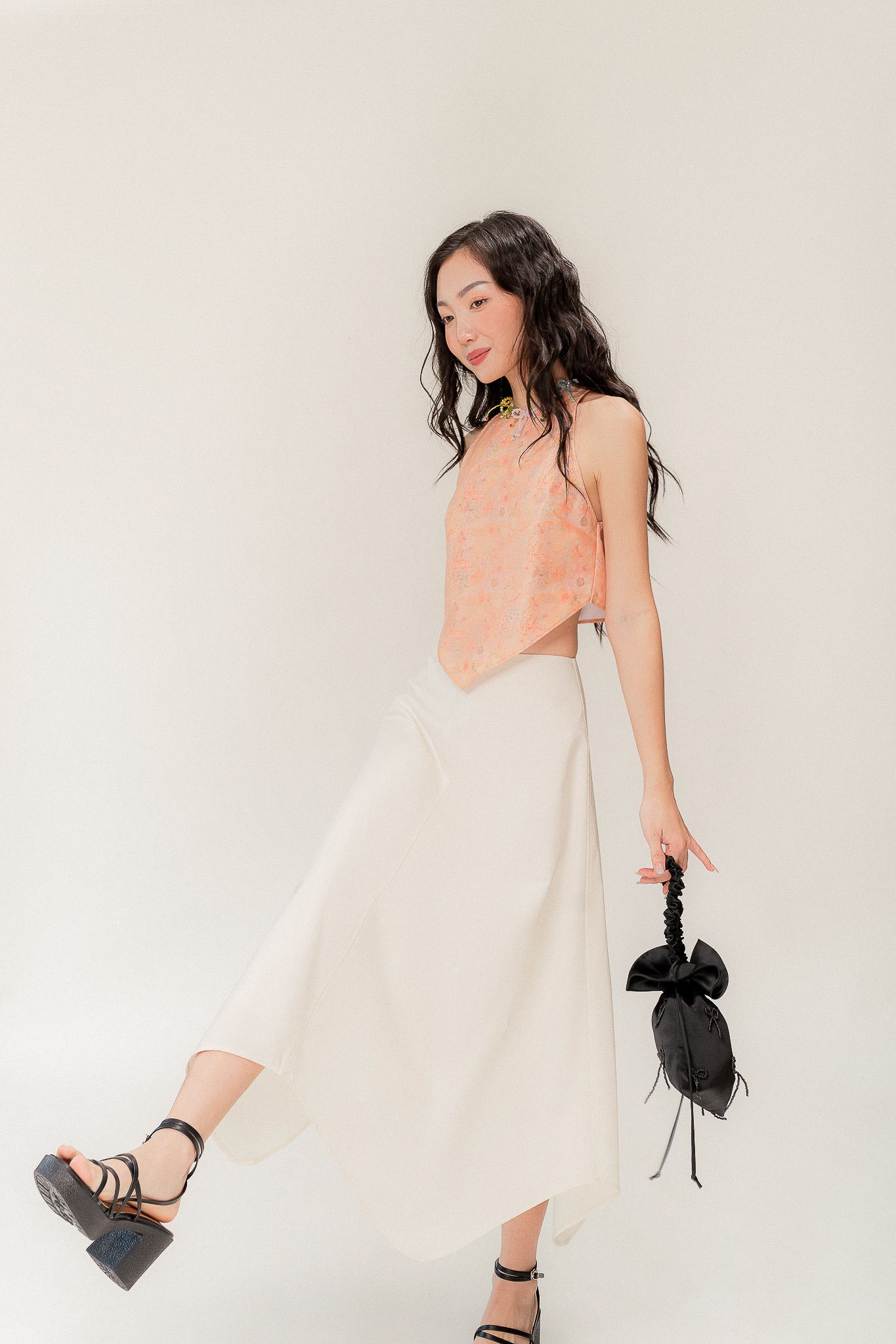  White Wavy Hemline Midi Skirt 