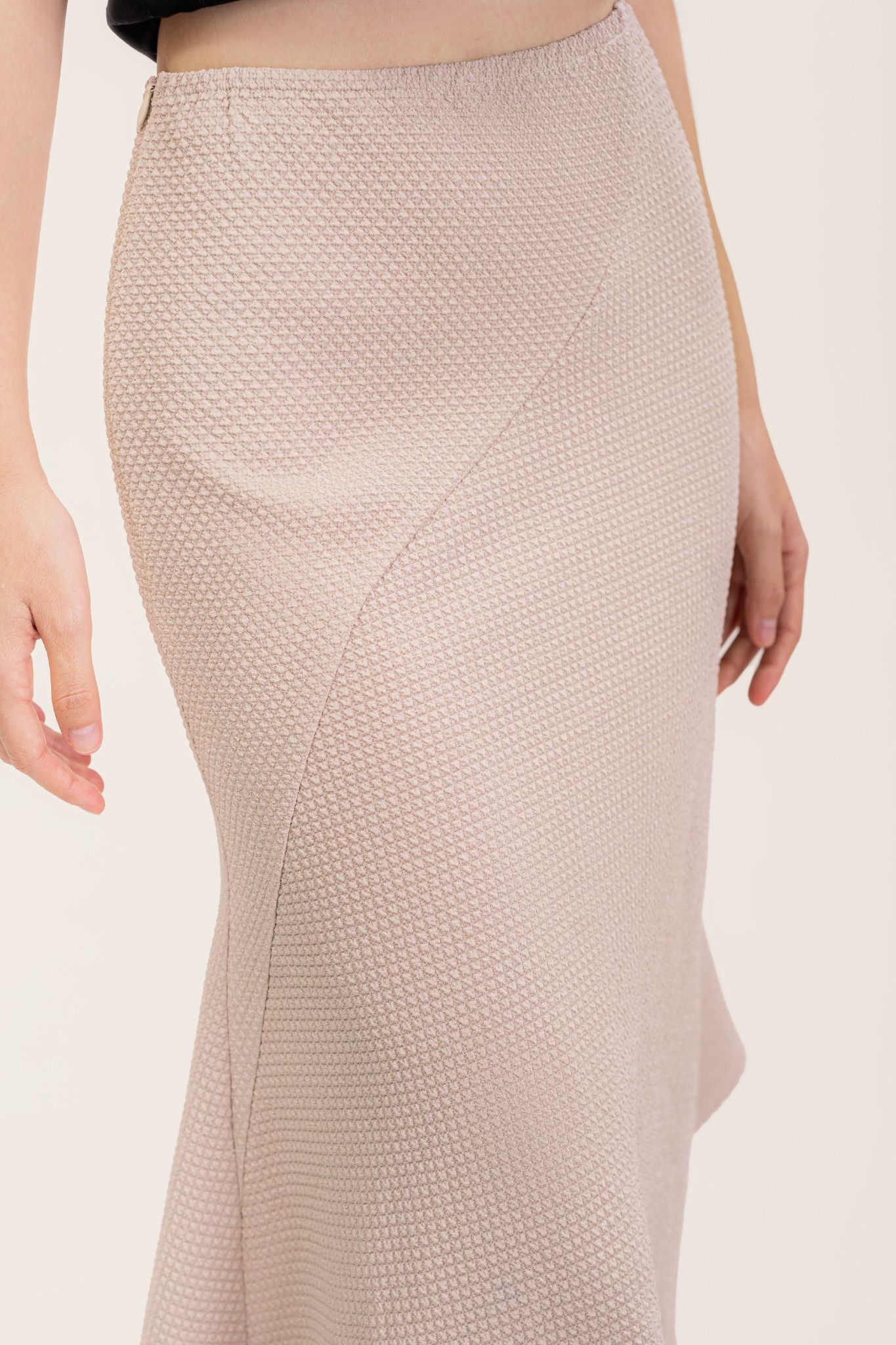  Beige Asymmetrical Jacquard Skirt 