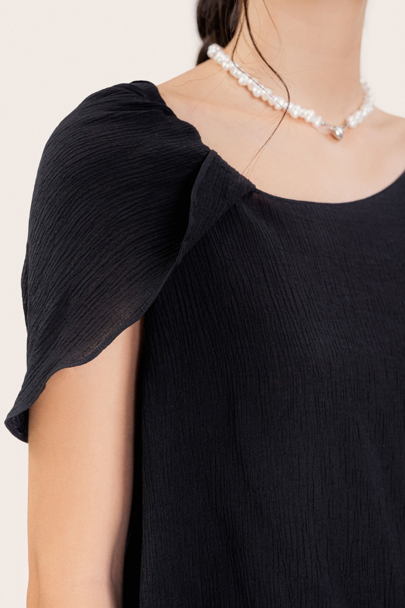  Black Side Twisted Shoulder Top 