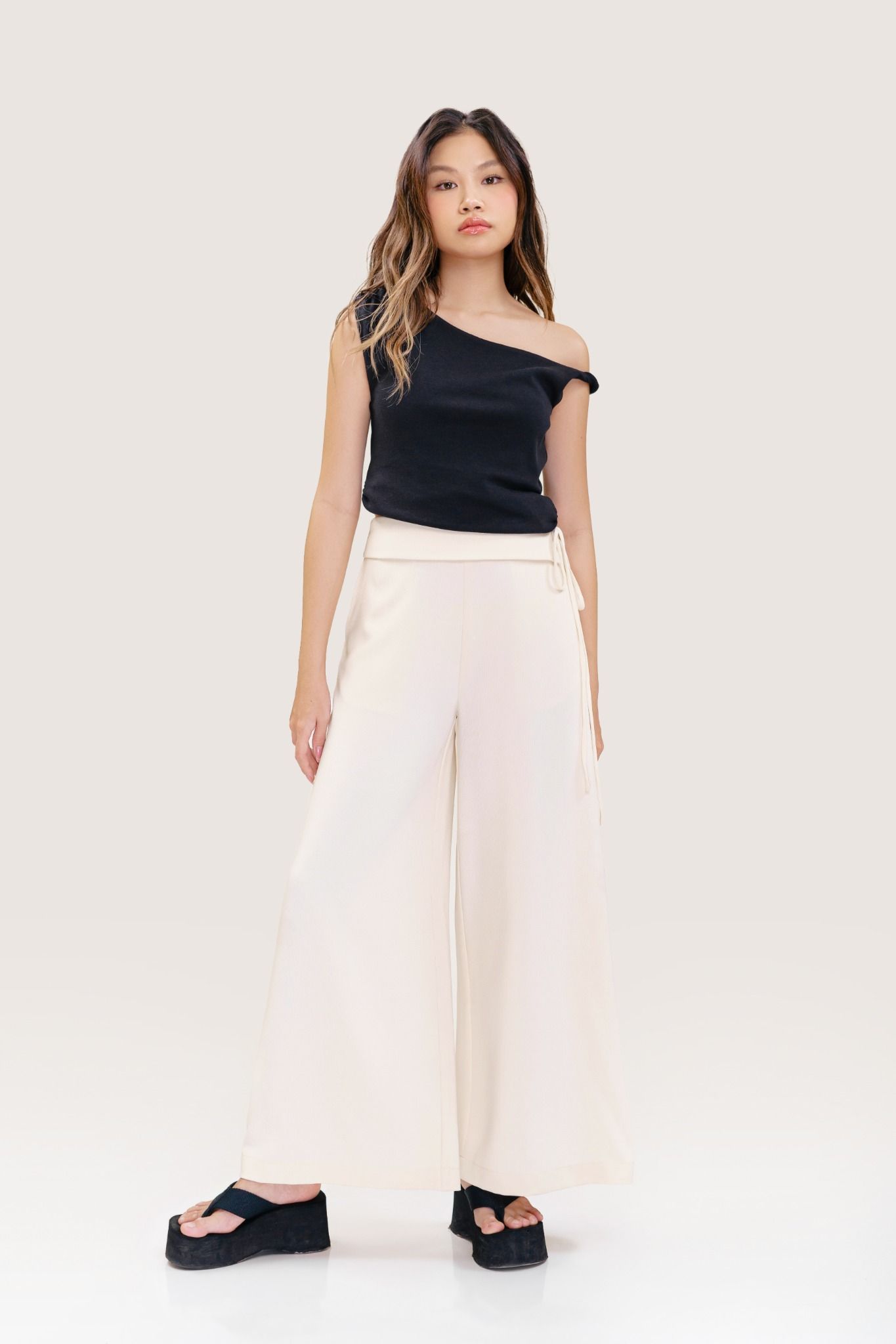  Cream High-Waisted Wide Leg Trousers With Side Flat 