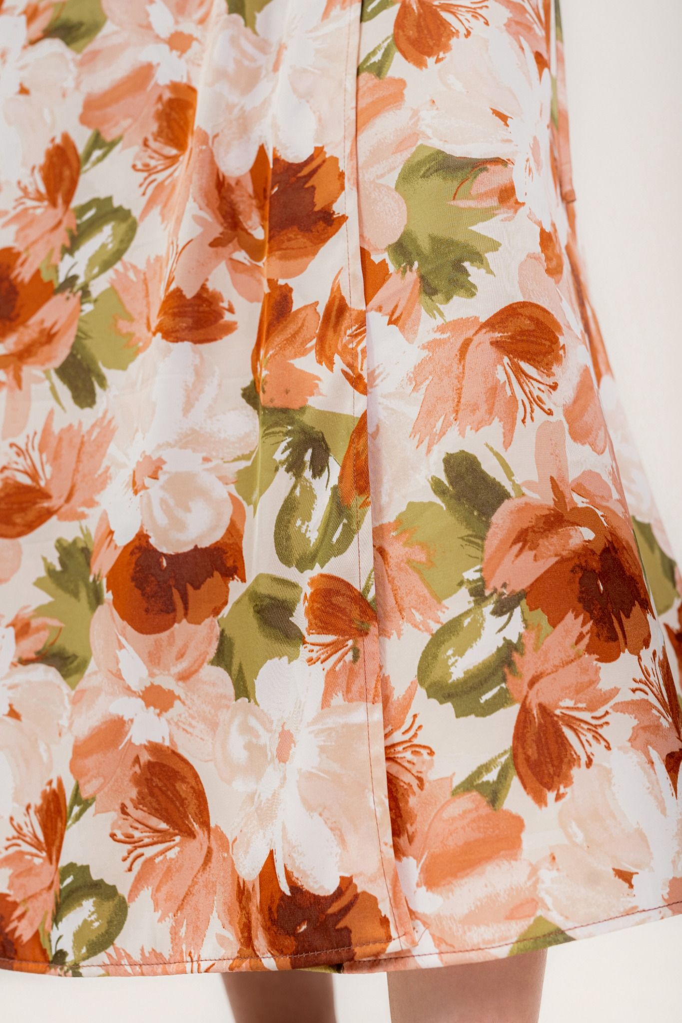  Floral Pattern Silk Wrap Midi Skirt 