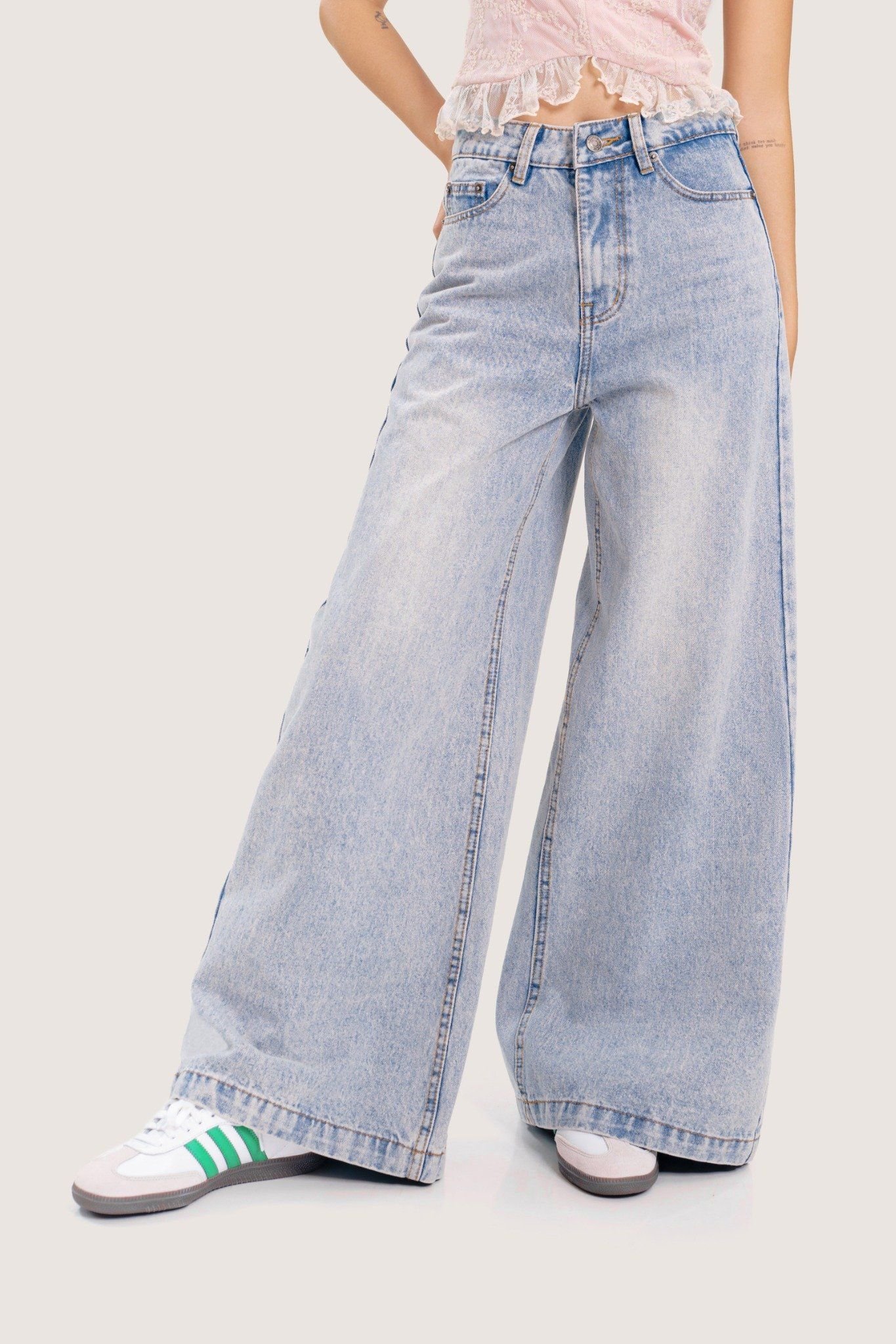  Light Blue Wash A-line Jeans 