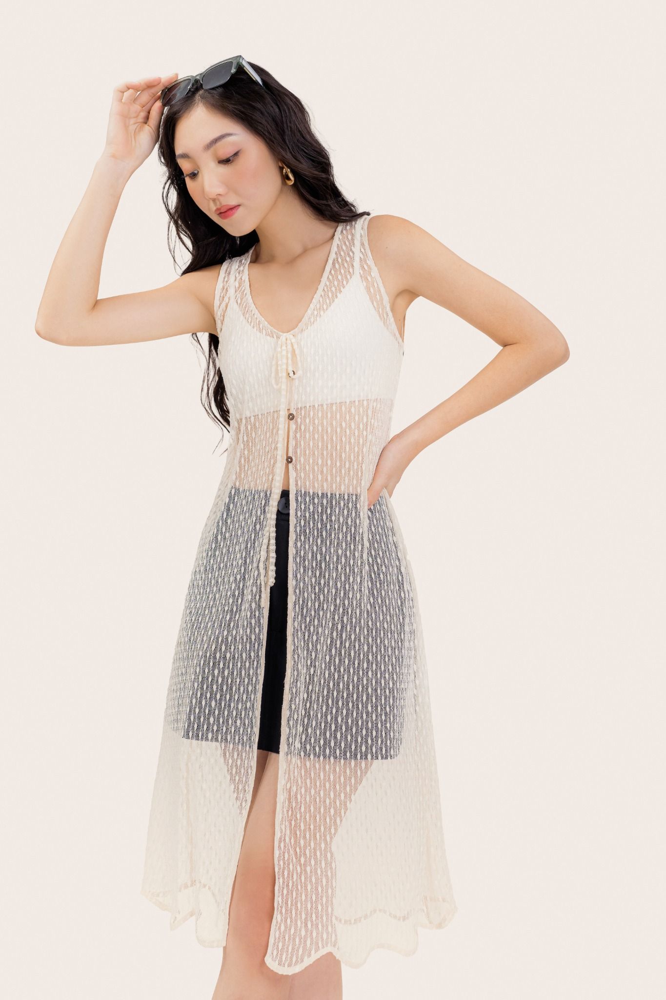  See Thru Sleeveless Lace Longline Top 