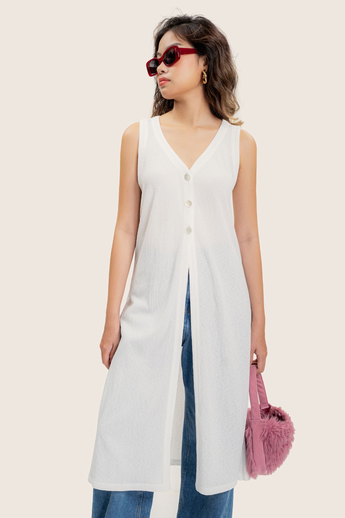  White V-neck Sleeveless Longline Top 