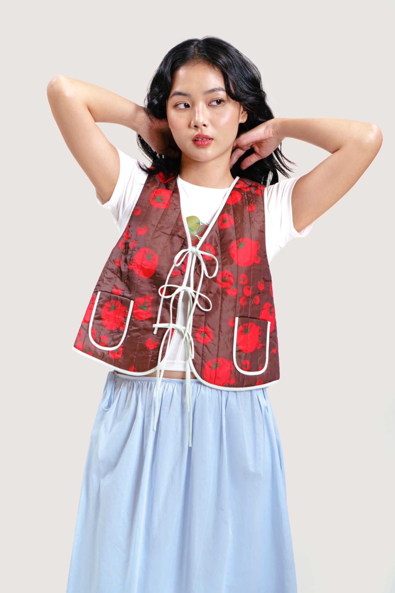  Sweet & Sour Tomatoes Tie-Front Quilted Gilet 