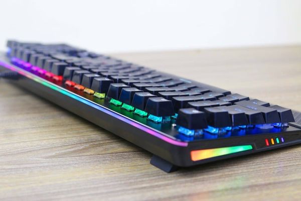 Bàn phím quang cơ Fuhlen Subverter RGB - Hàng chính hãng