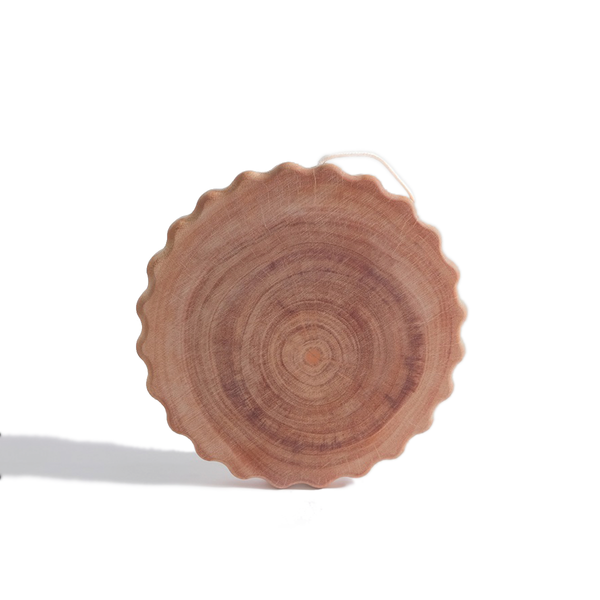  XK882 - Wooden cutting board cookie shape 18cm 