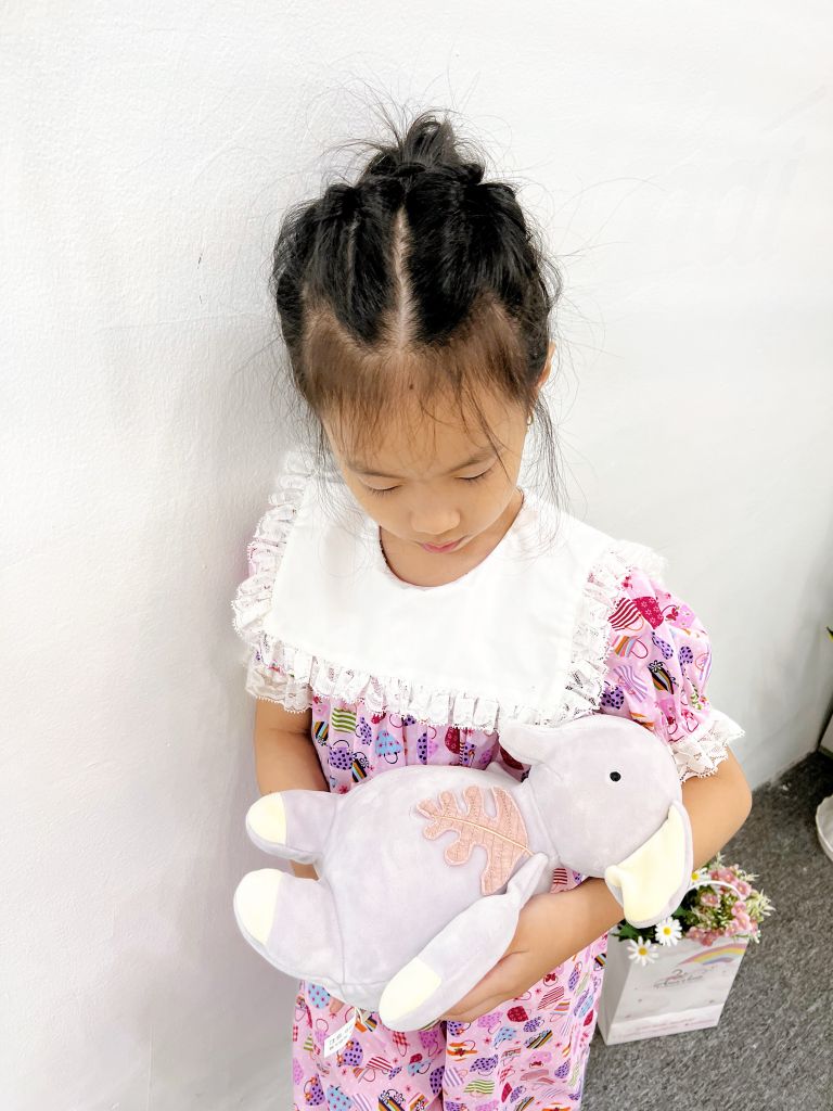  Jum hoa hồng cổ vuông trắng 