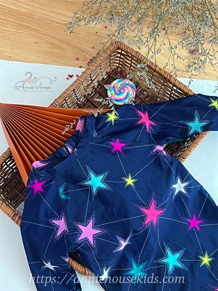  Đồ bơi xanh ngôi sao 