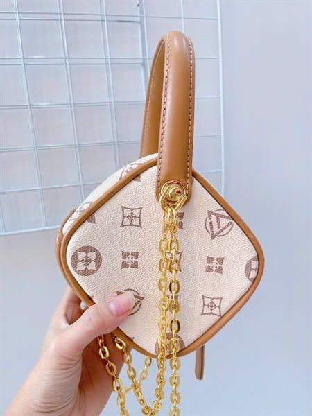  Túi xách cho bé - Túi Vuông Kem 