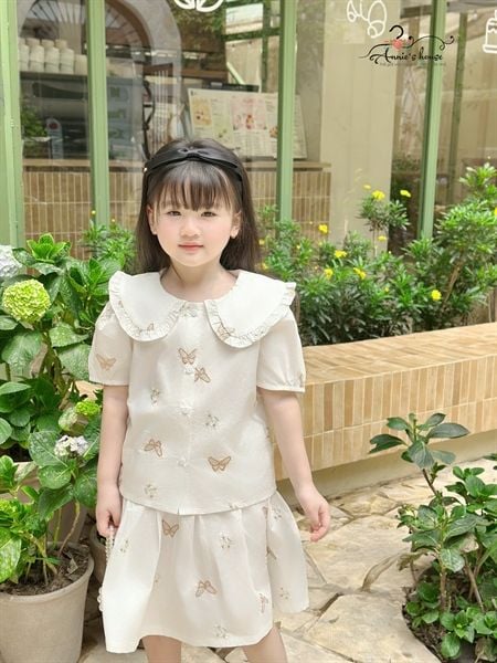  SET BUTTERFLY BELLE áo cổ sen thêu bướm kèm chân váy 