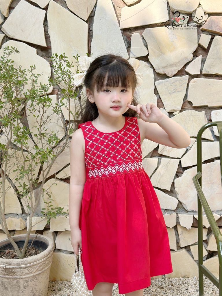  Đầm Thêu Kim Cương - Đỏ 