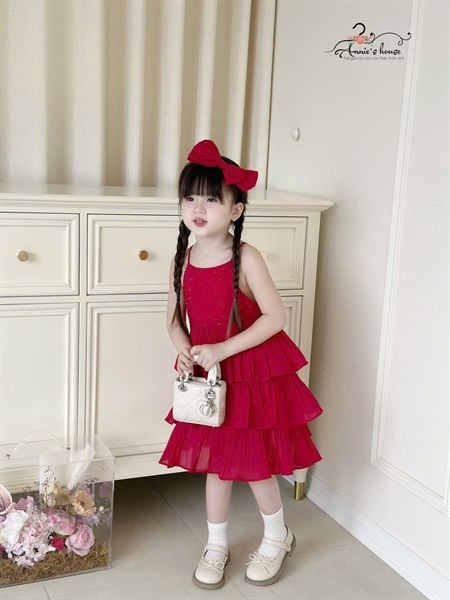  Đầm đỏ đính hạt 3 tầng 