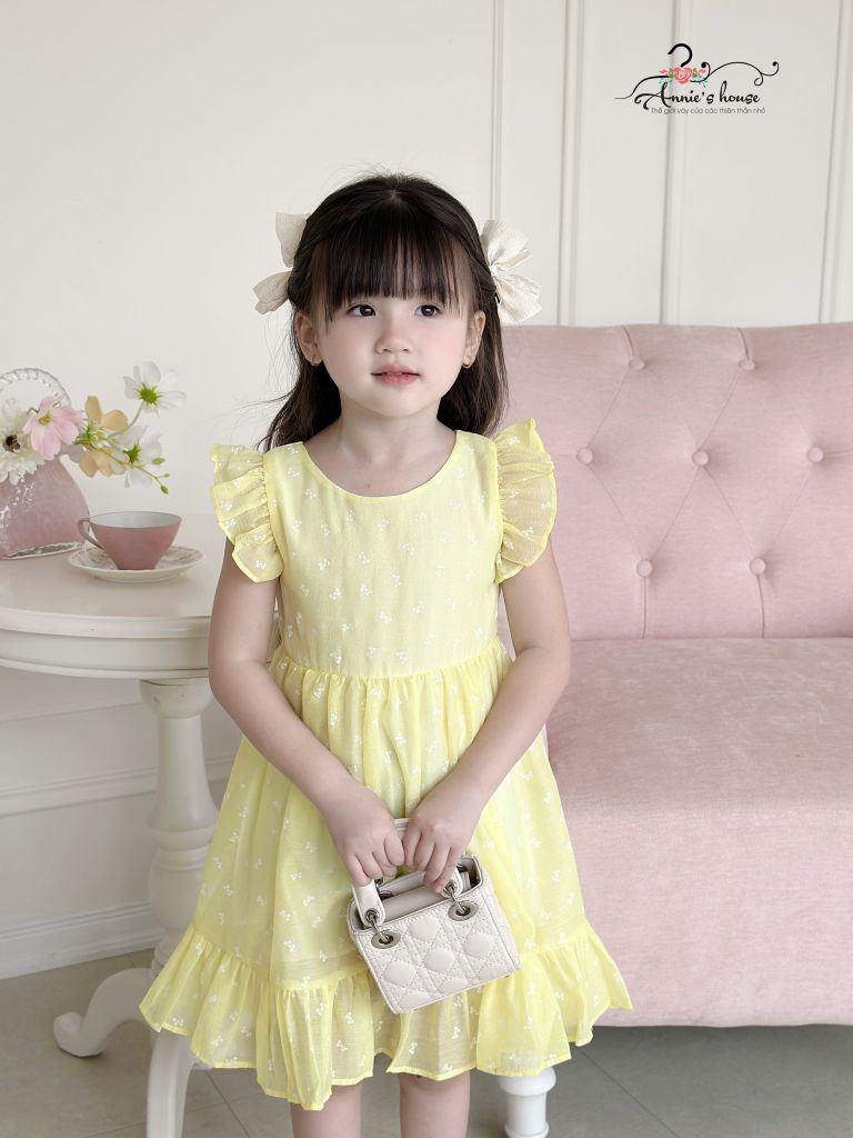  Đầm hở lưng tay cánh tiên - Vàng 