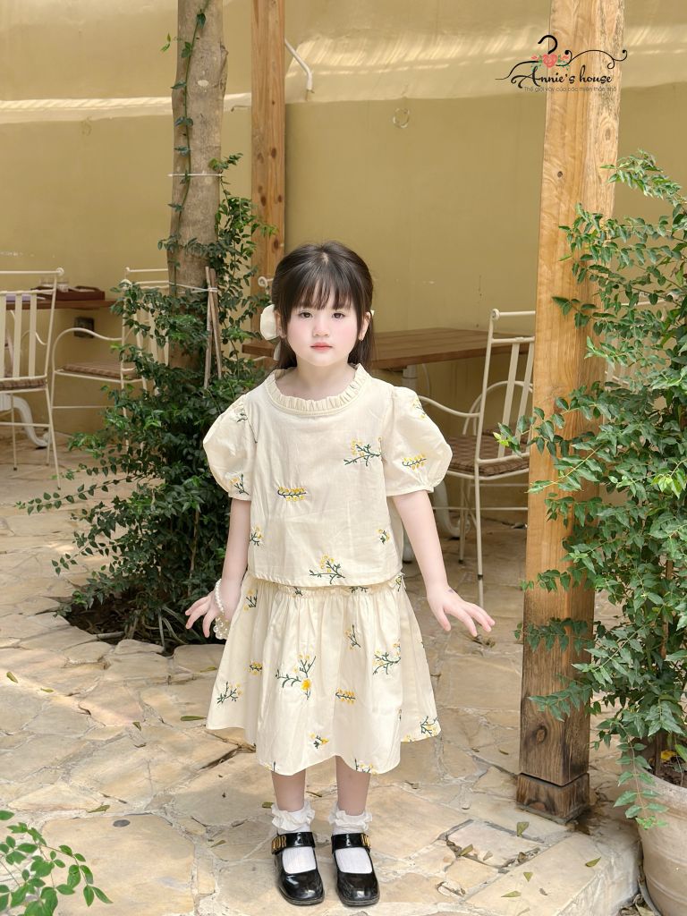  SET FLORENCE áo tay phồng kèm chân váy thêu - Hoa Vàng 