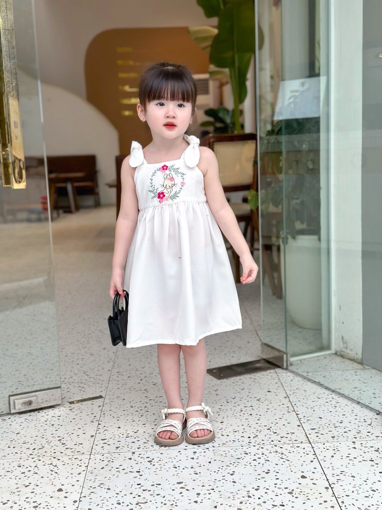  Đầm nơ vai thêu thỏ - Trắng 