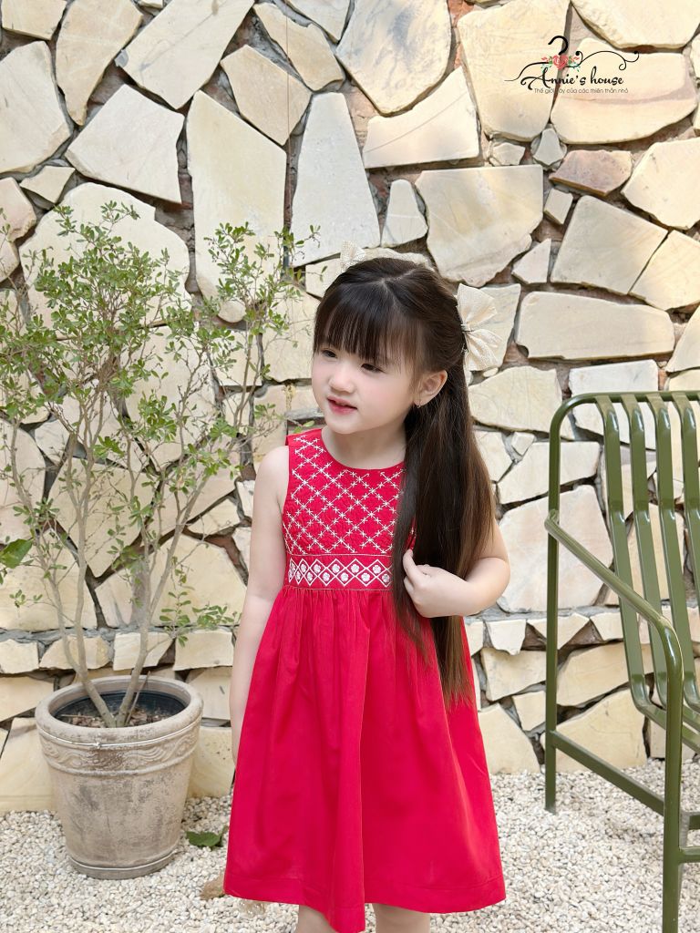  Đầm Thêu Kim Cương - Đỏ 