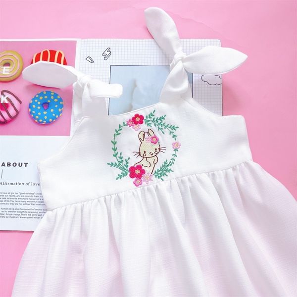  Đầm nơ vai thêu thỏ - Trắng 