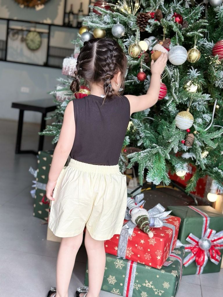  Quần đùi 2 túi - vàng 