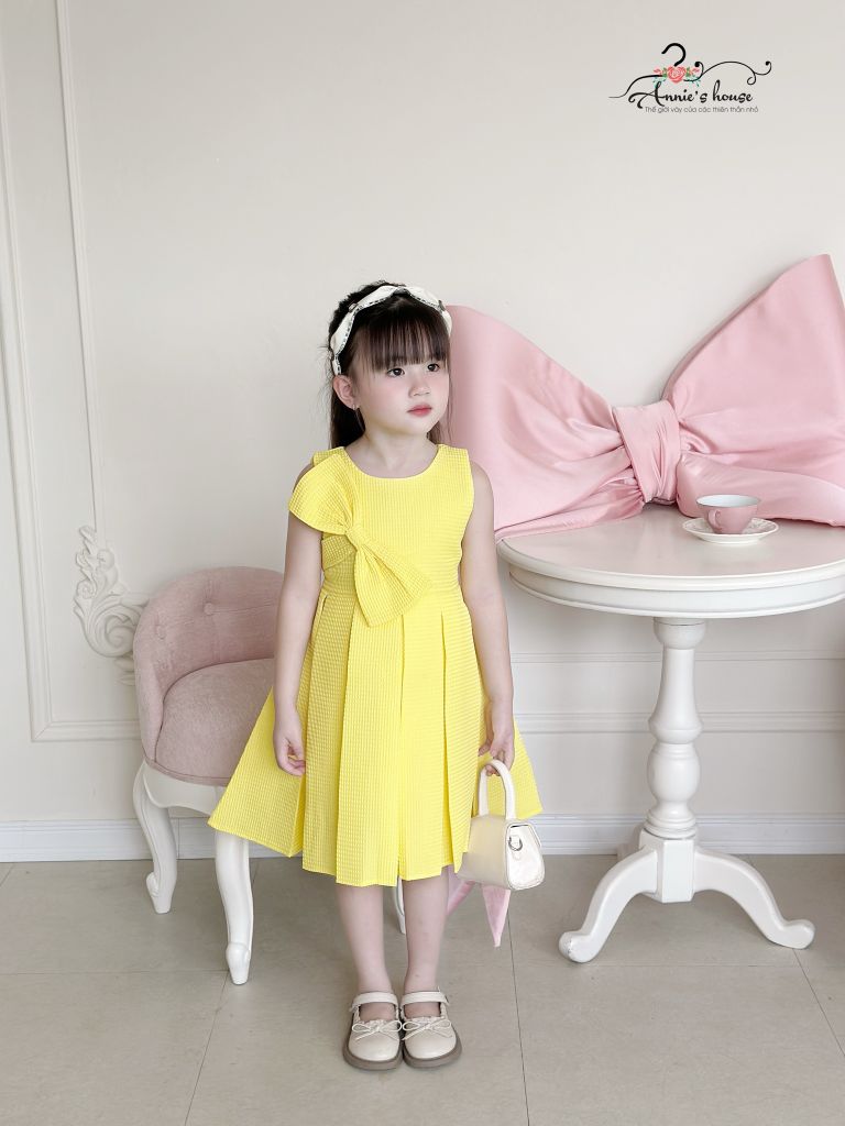  Đầm Vàng nơ xếp pli 