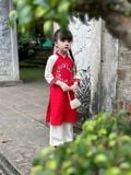  Áo dài đỏ thêu quần trắng 