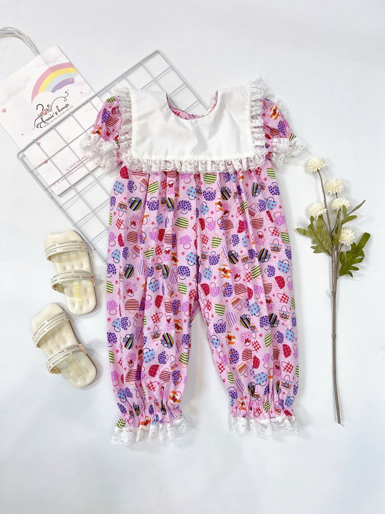  Jum hoa hồng cổ vuông trắng 