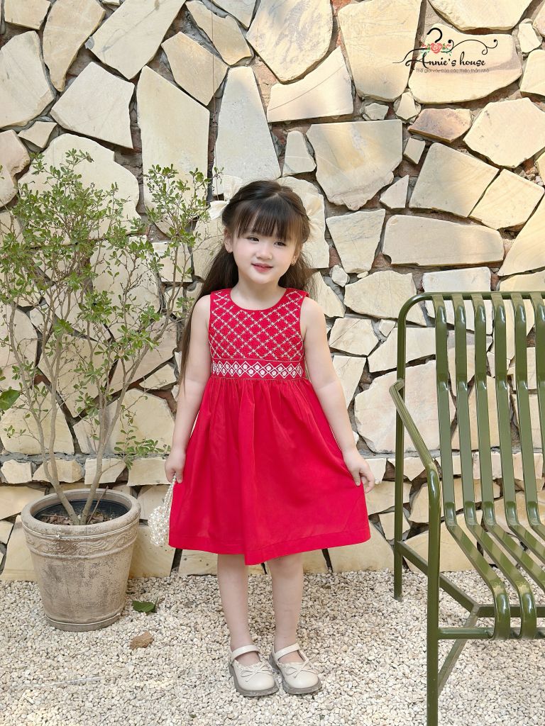  Đầm Thêu Kim Cương - Đỏ 