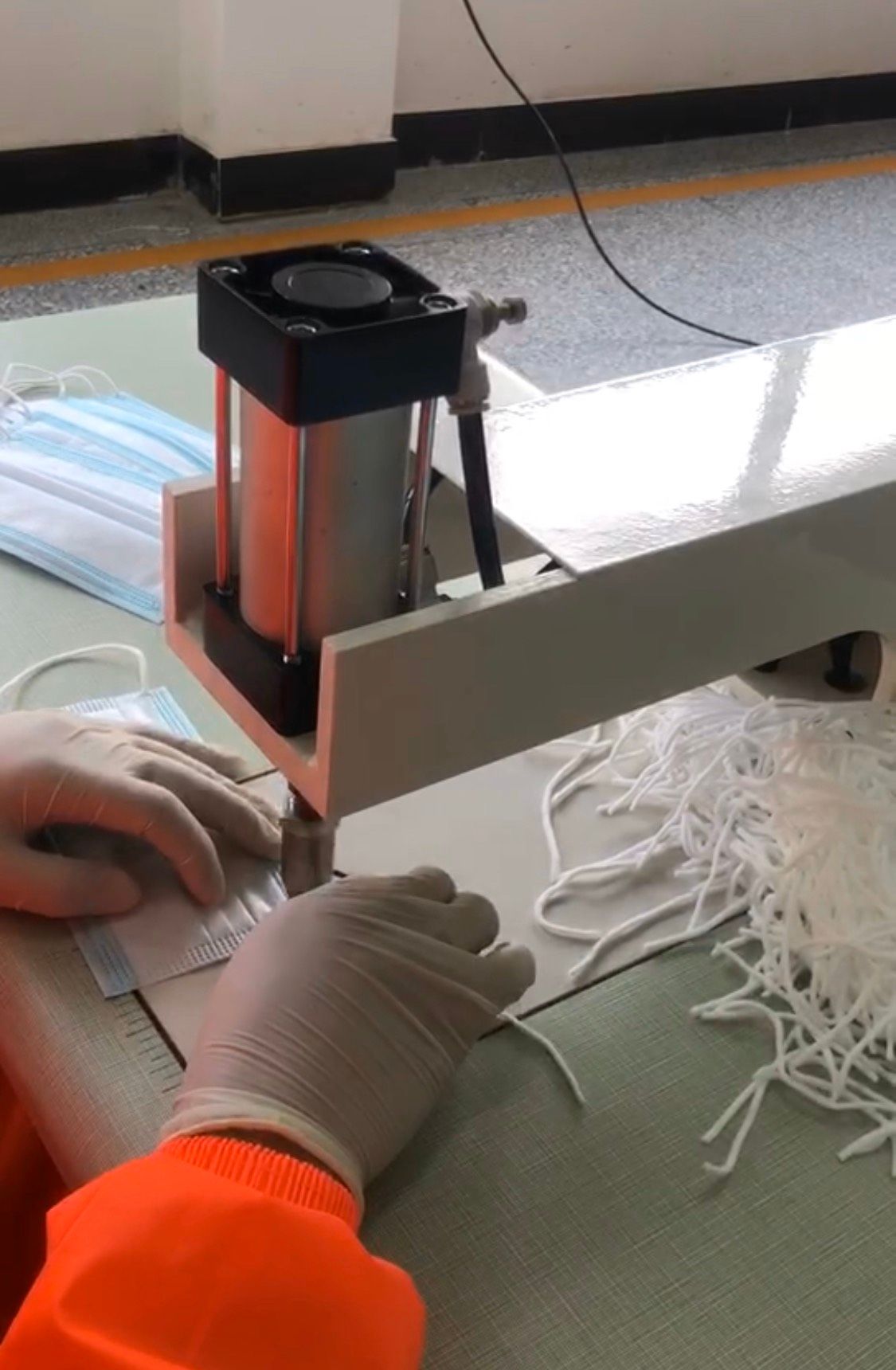 Máy đính dây khẩu trang y tế (Thủ Công)