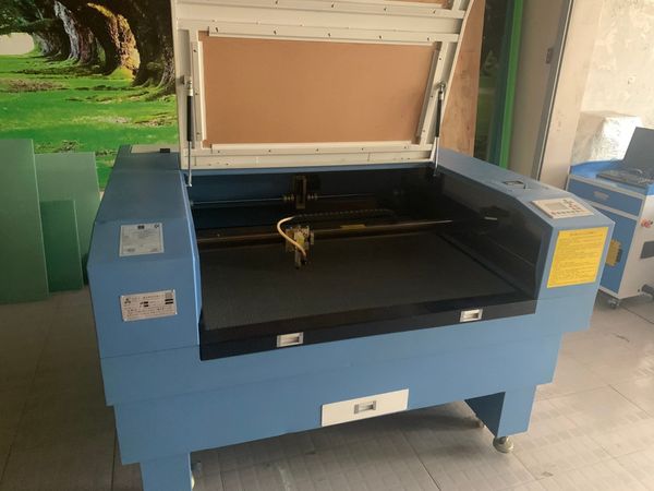 Máy cắt khẩu trang vải bằng Laser 1 đầu